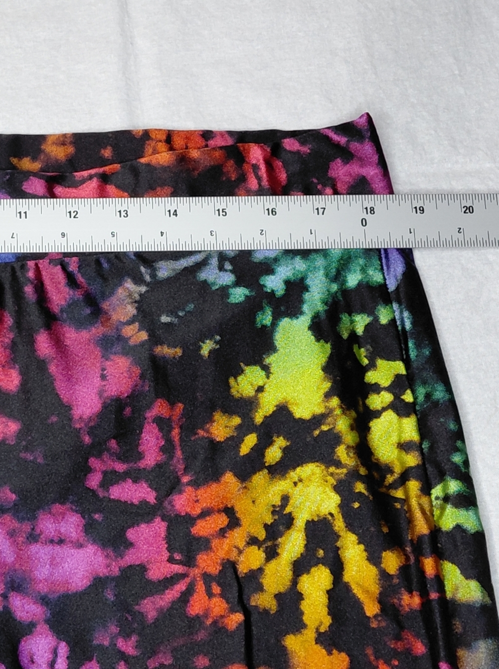 torrid Crop Black Multicolor Rainbow Tie-Dye Stretch Spandex Nylon Leggings - Picture 3 of 14